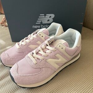 New Balance 574 Women's Light Pink and Cream Sneakers